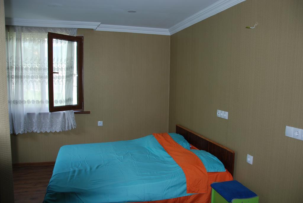 Keti Pilpani Guesthouse メスティア エクステリア 写真